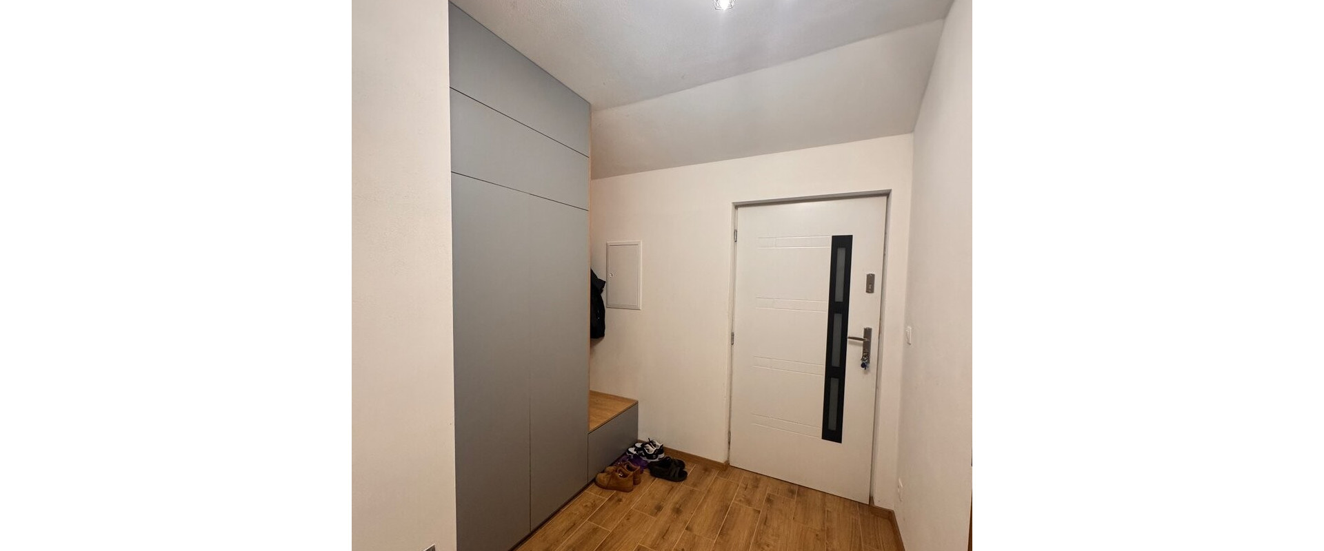 Nový 2-izbový podkrovný byt s terasou a parkovaním – Sučany