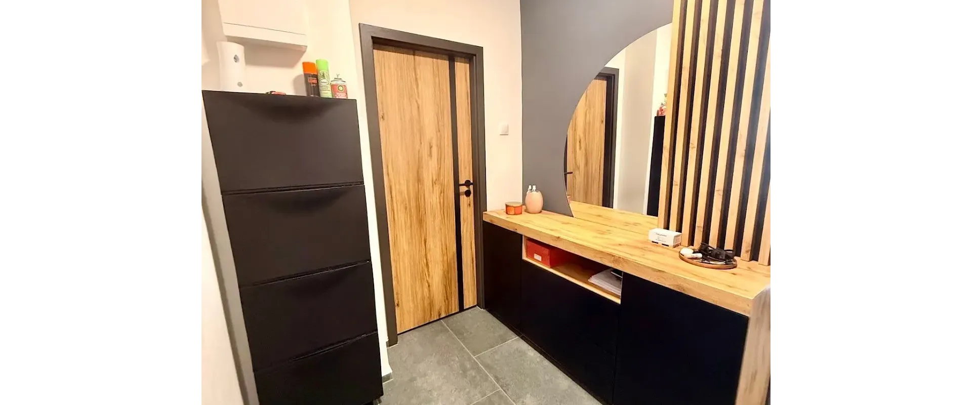 Priestranný 2-izbový byt s veľkou pivnicou (17 m²) – Podháj