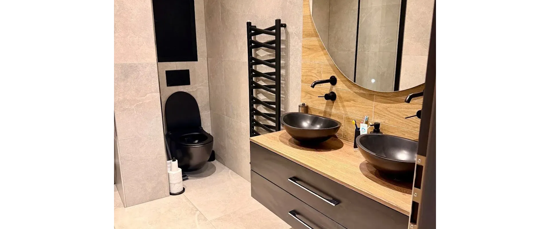 Priestranný 2-izbový byt s veľkou pivnicou (17 m²) – Podháj