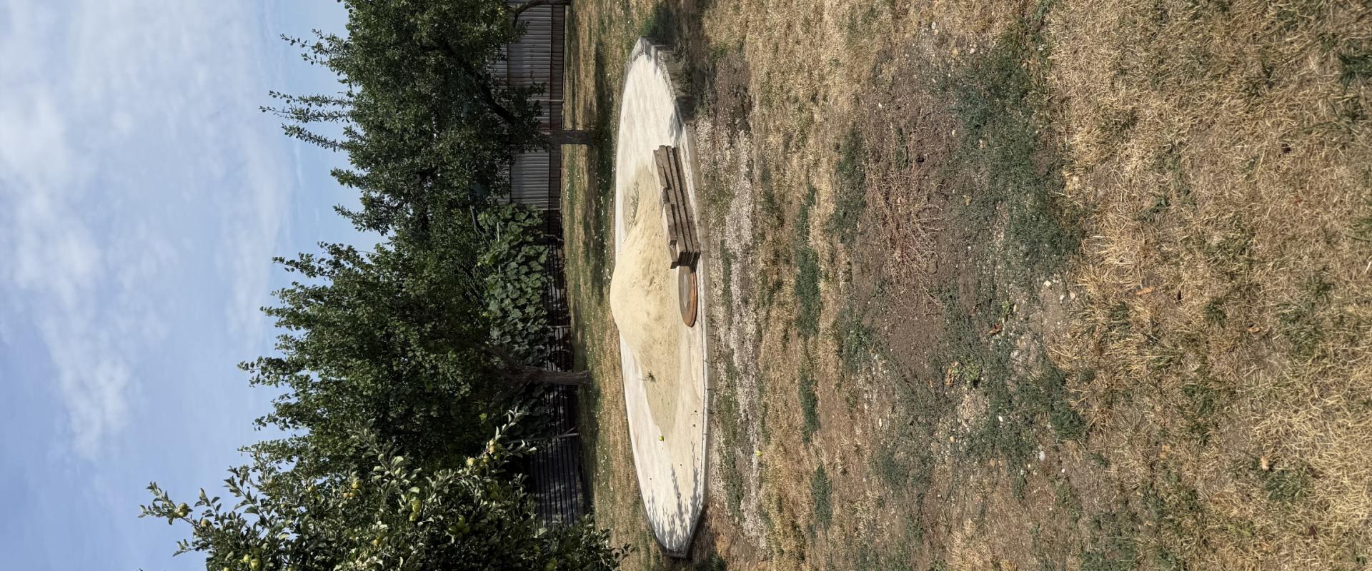 Na predaj stavebný pozemok v obci Horná Kráľová – 761 m²