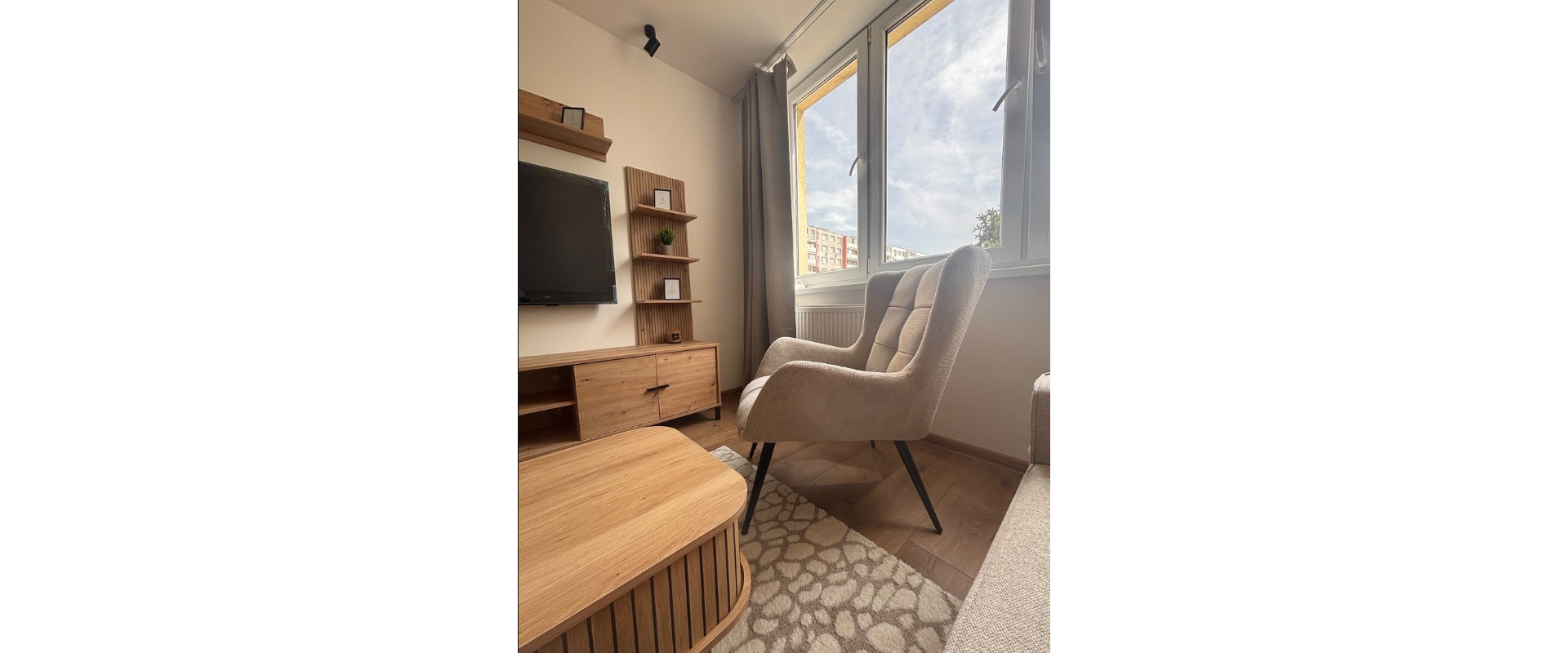 PRENÁJOM – KRÁSNY 1,5-IZB. BYT | URALSKÁ, KOŠICE–NAD JAZEROM