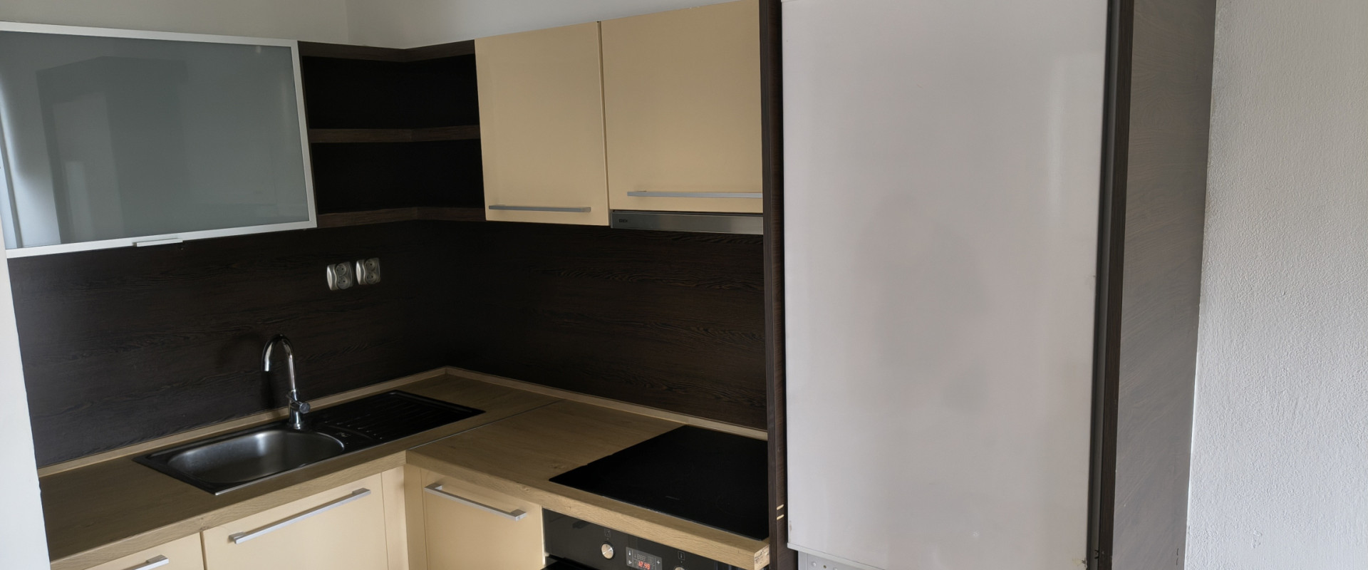 Moderný 3-izbový byt s balkónom a garážovým státím – v CUBE.