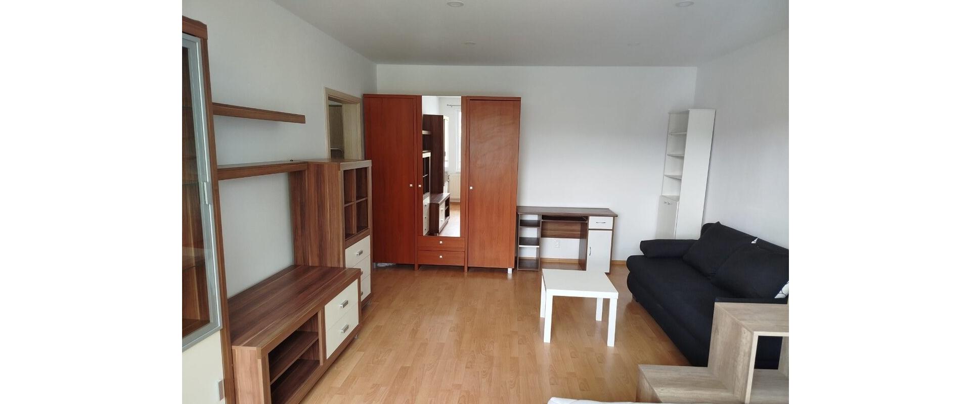 Prenájom 1 izbového bytu s loggiou