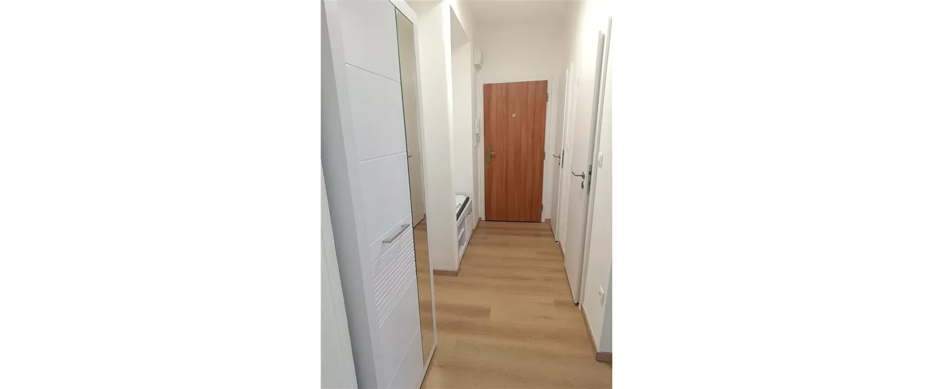 Krásny 2-izbový byt po kompletnej rekonštrukcii s balkónom