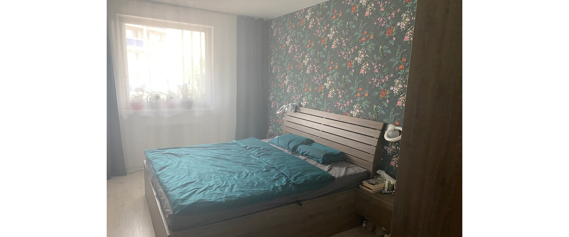 Moderne zariadený 2-izbový byt s balkónom a parkovaním