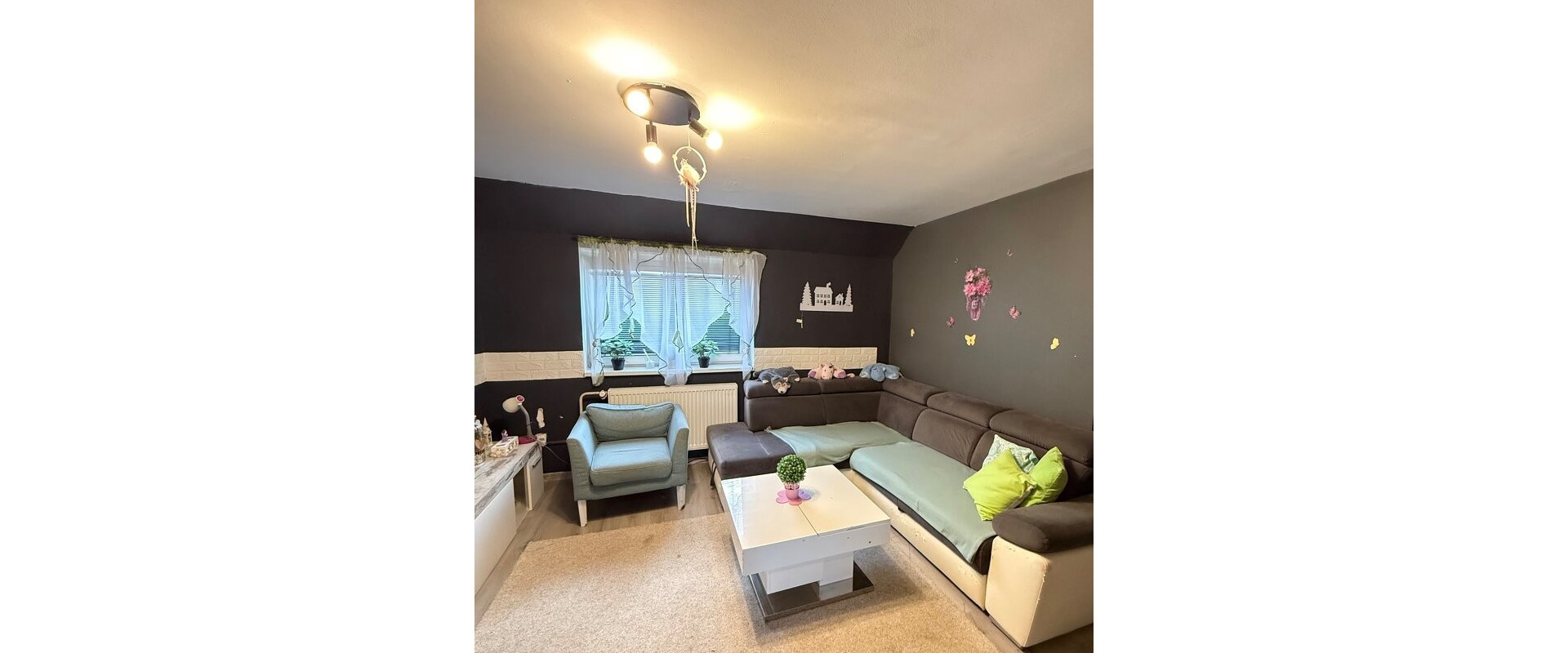 Priestranný 4-izbový apartmán / kancelárske priestory s parkovaním a terasou