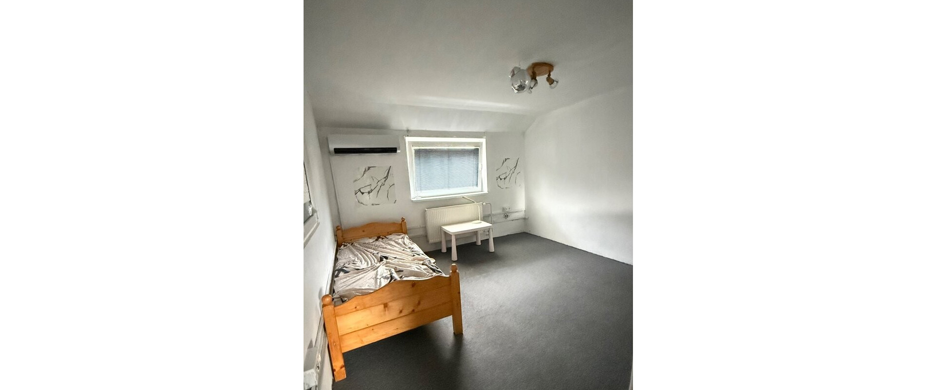 Priestranný 4-izbový apartmán / kancelárske priestory s parkovaním a terasou