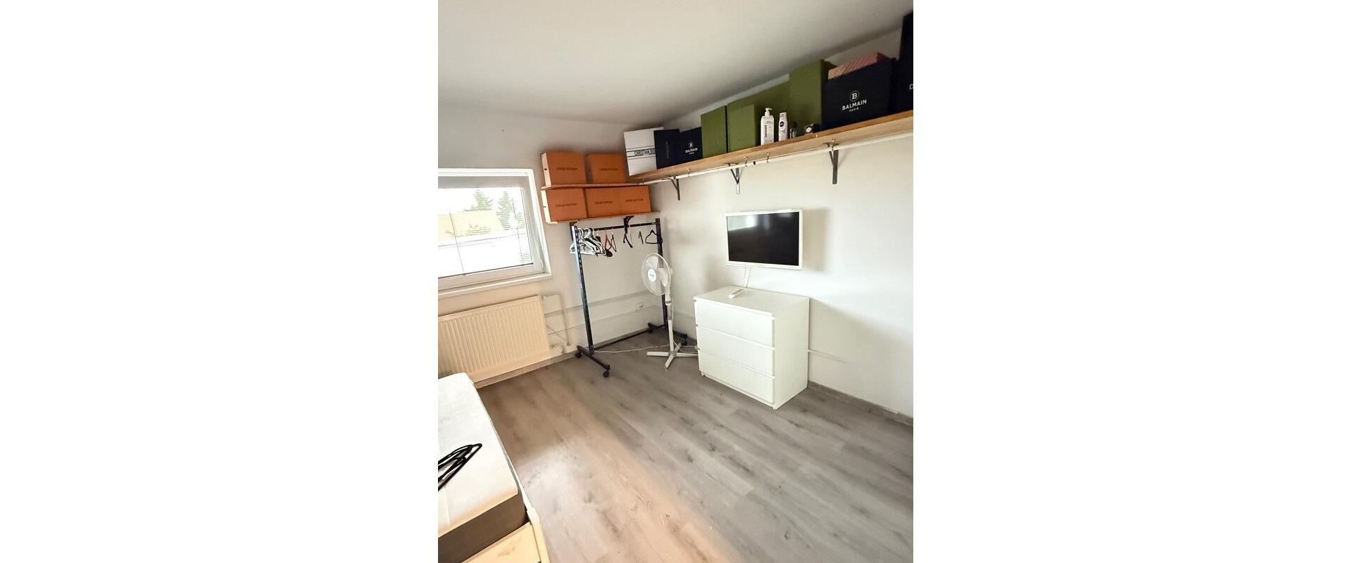 Priestranný 4-izbový apartmán / kancelárske priestory s parkovaním a terasou