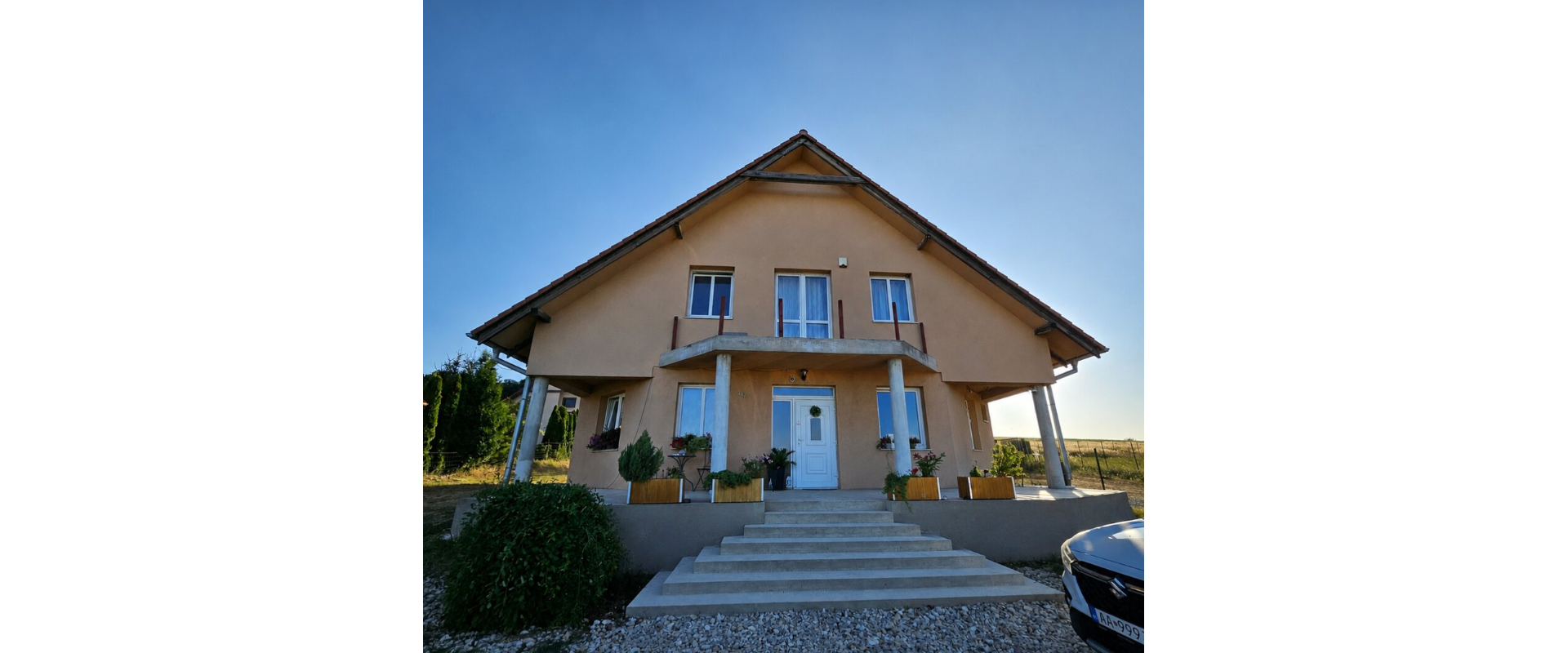 VÝNIMOČNÁ NEHNUTEĽNOSŤ PRI NITRE: 480 m²