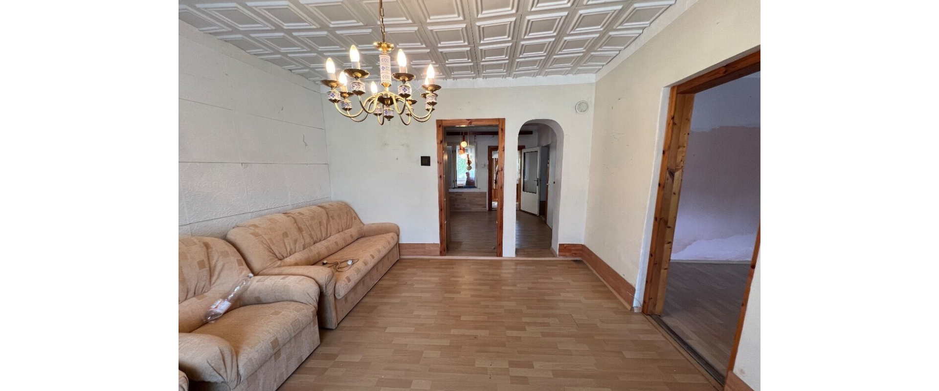3-IZBOVÝ RODINNÝ DOM S VEĽKÝM POZEMKOM 819 m² – ŠURANY