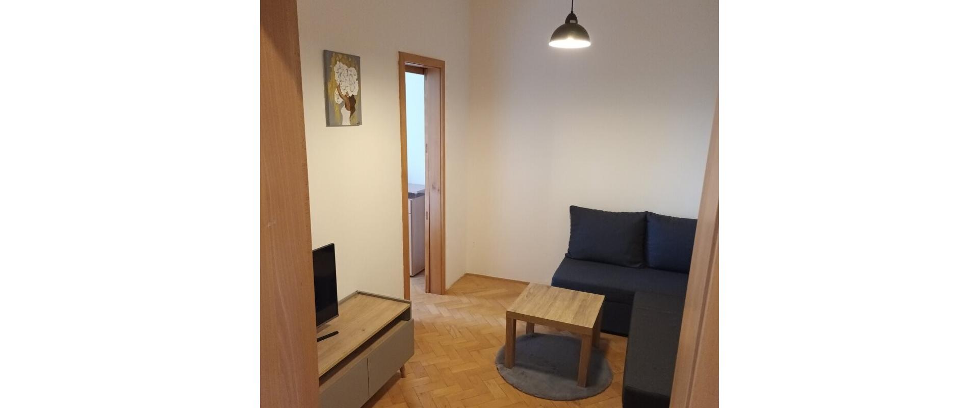 Prenájom 1 izbového bytu v Banskej Bystrici, časť Fončorda