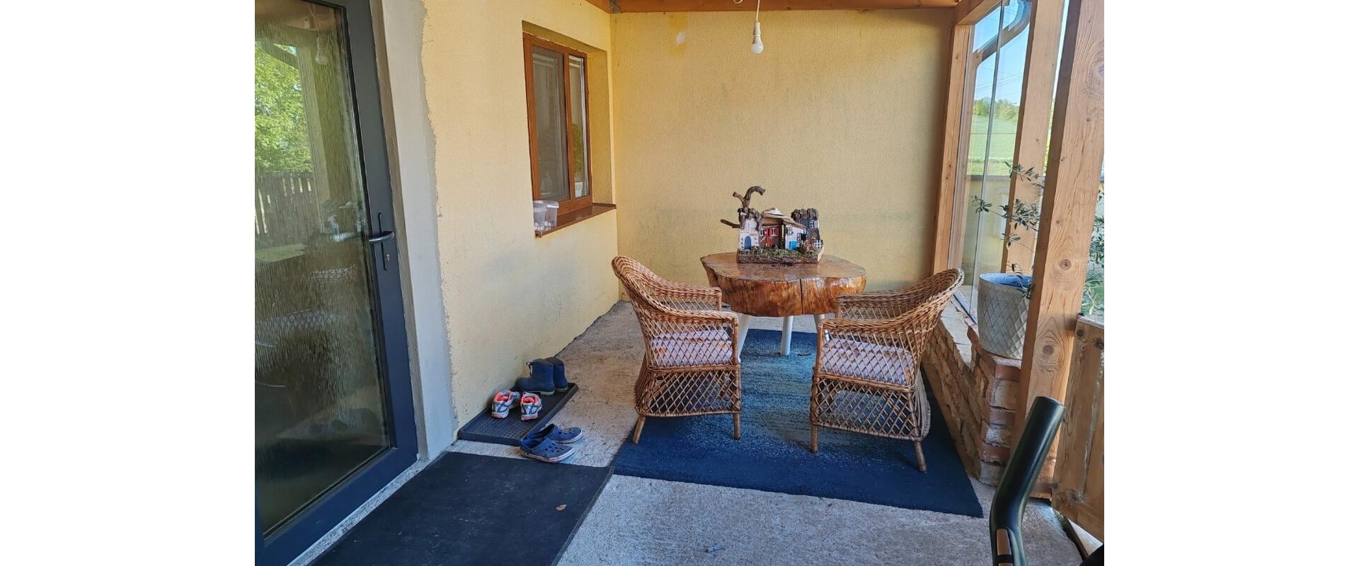 KOMPLETNE ZREKONŠTRUOVANÝ DOM + 1 798 m² POZEMOK | HRUBOŇOVO