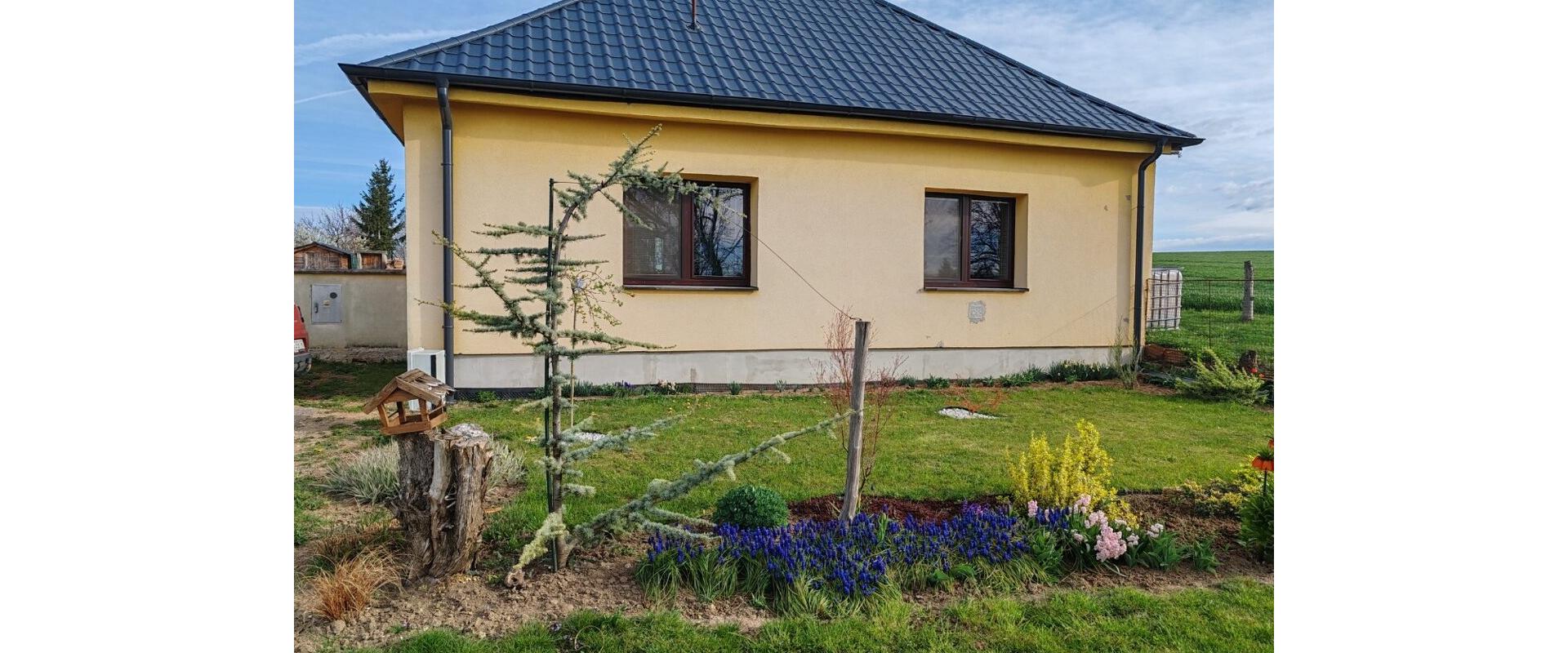 KOMPLETNE ZREKONŠTRUOVANÝ DOM + 1 798 m² POZEMOK | HRUBOŇOVO