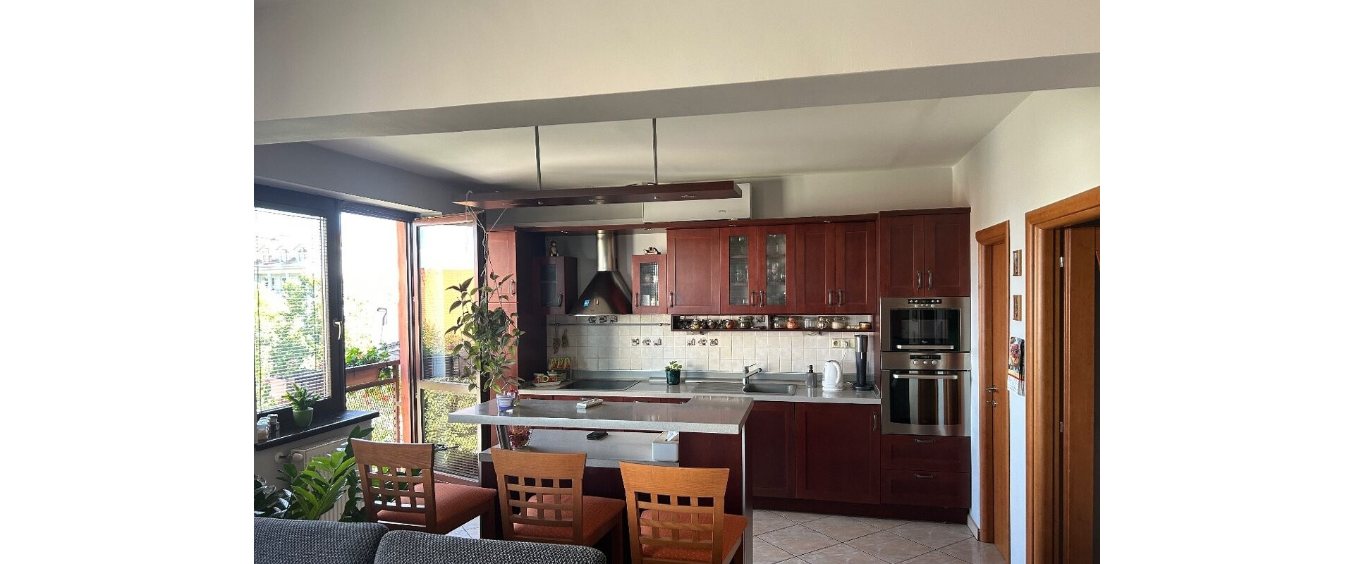 Prenájom priestranného 2-izbového bytu | 64 m² | centrum Malaciek