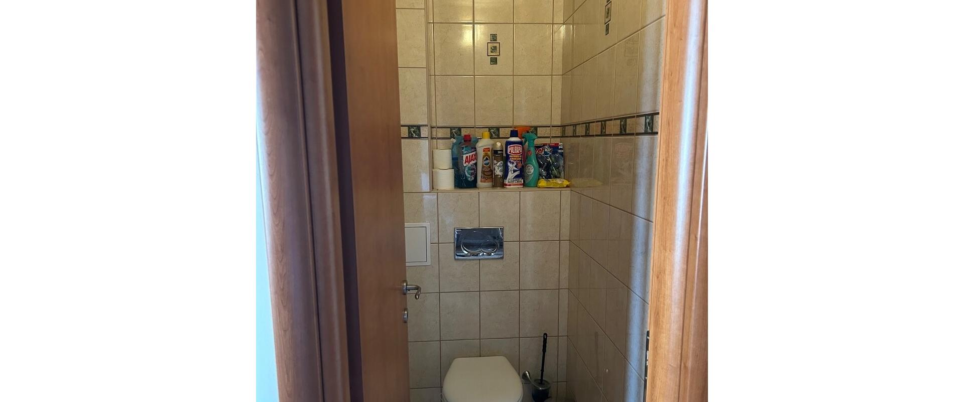 Prenájom priestranného 2-izbového bytu | 64 m² | centrum Malaciek