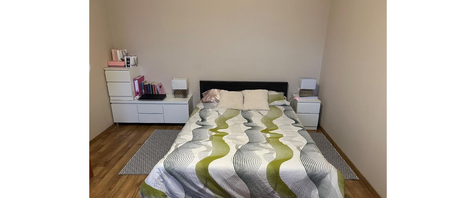 Prenájom priestranného 2-izbového bytu | 64 m² | centrum Malaciek