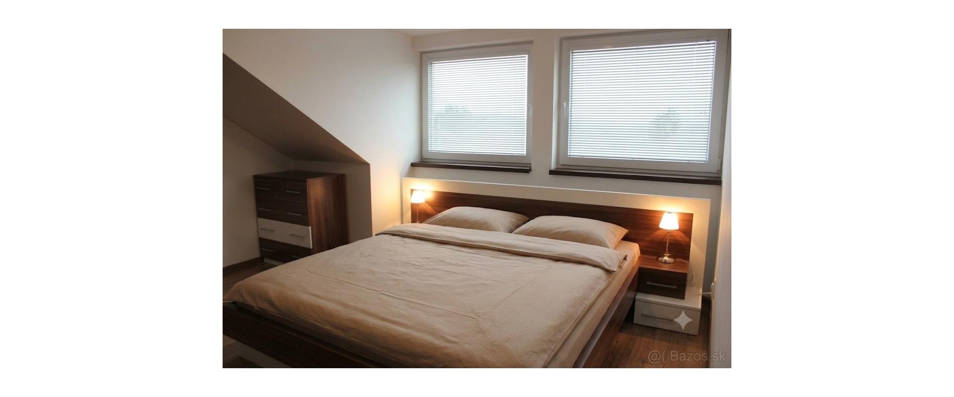 Moderný 3-izbový mezonet v Starom Meste/86 m²- Štefániková