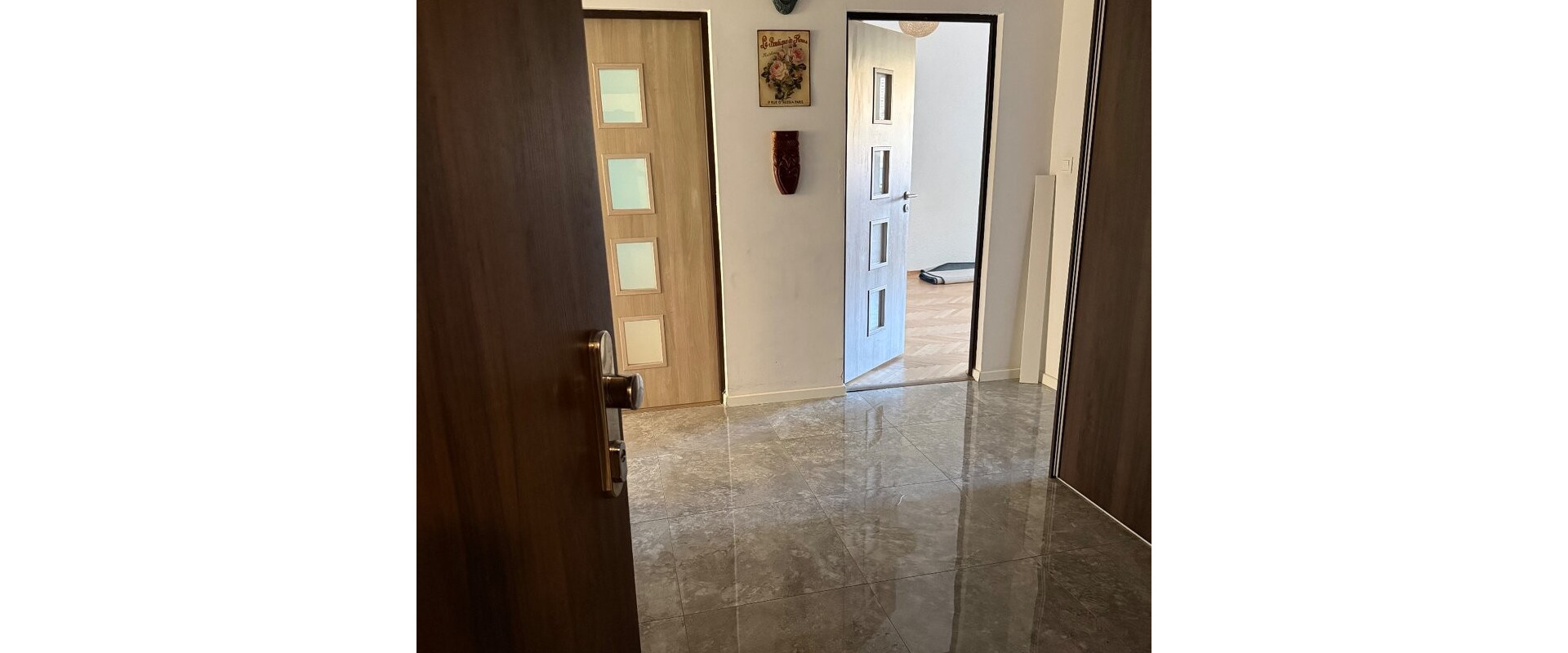 PRIESTRANNÝ 3-IZBOVÝ BYT S VÝMEROU 92m² na sídlisku Vlčince II.