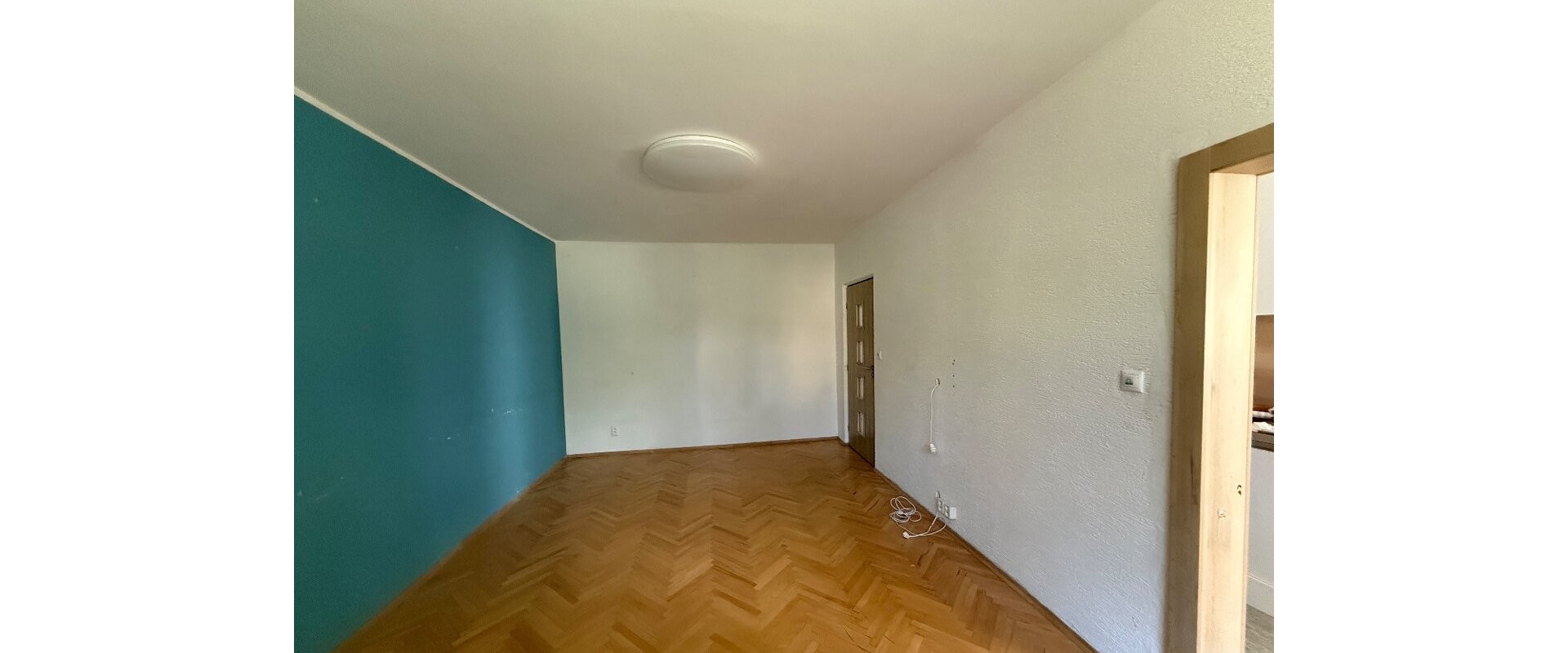 PRIESTRANNÝ 3-IZBOVÝ BYT S VÝMEROU 92m² na sídlisku Vlčince II.