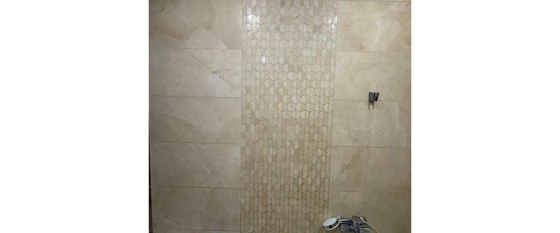 PRIESTRANNÝ 3-IZBOVÝ BYT S VÝMEROU 92m² na sídlisku Vlčince II.