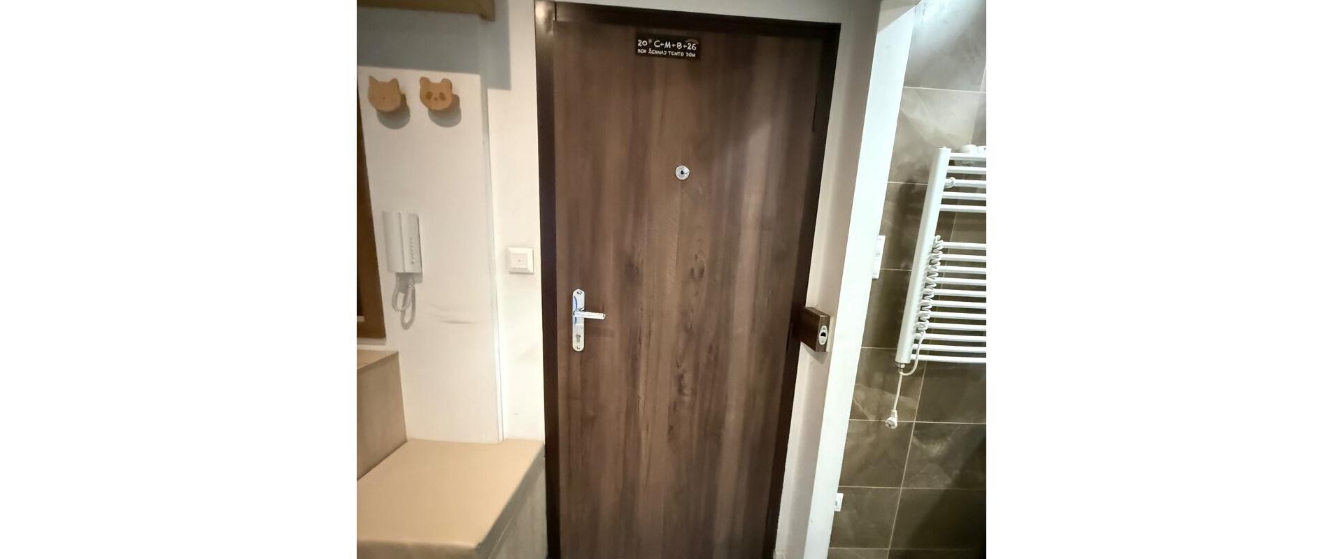 PRIESTRANNÝ 3-IZBOVÝ BYT S VÝMEROU 92m² na sídlisku Vlčince II.