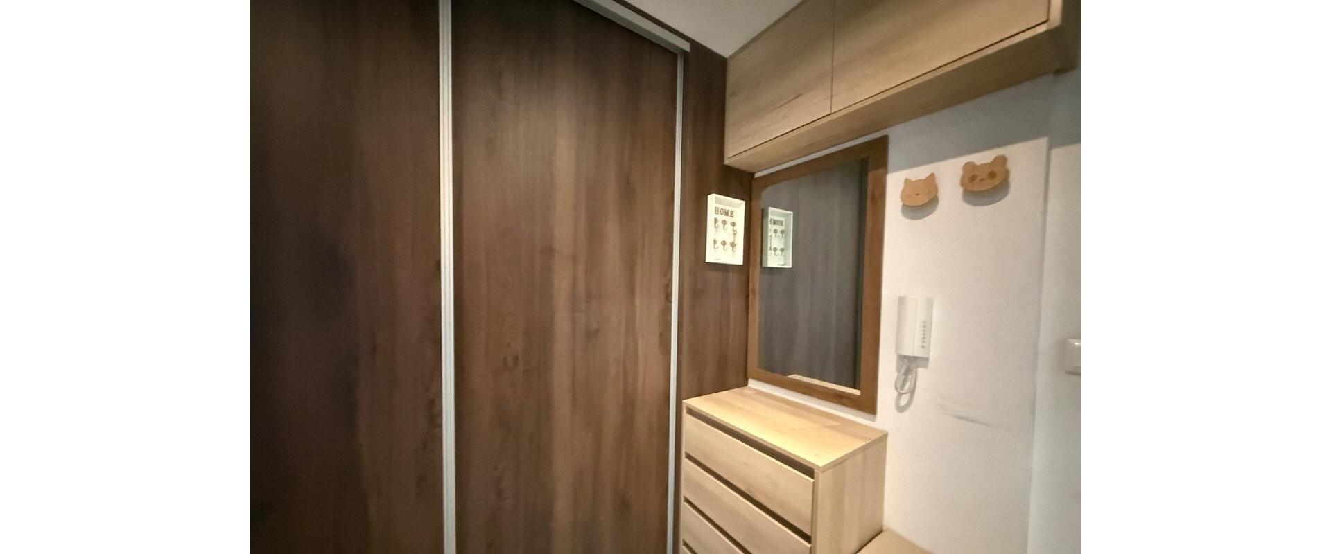 PRIESTRANNÝ 3-IZBOVÝ BYT S VÝMEROU 92m² na sídlisku Vlčince II.