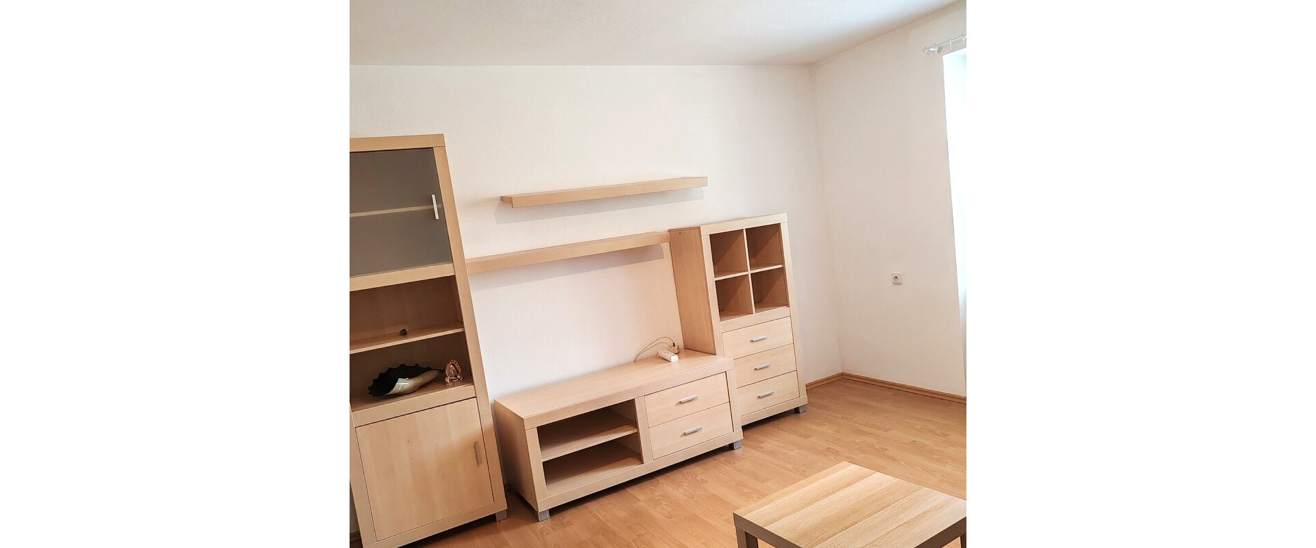Na prenájom slnečný 2i byt v centre Nitry!
