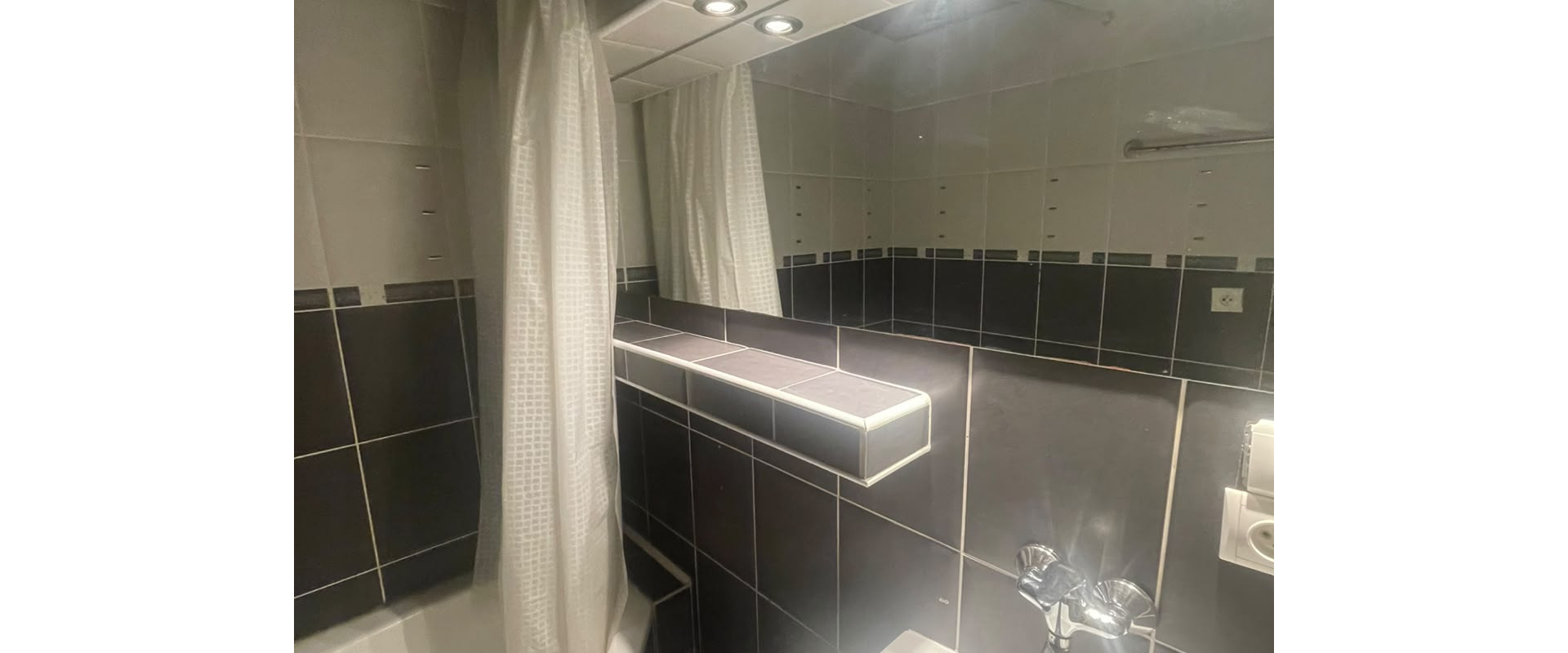 Priestranný 3-izbový byt s balkónom
