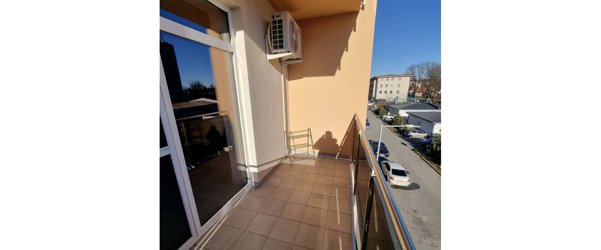 Prenájom | 2-izbový byt s veľkou terasou | CENTRUM- Námestie Iglovia