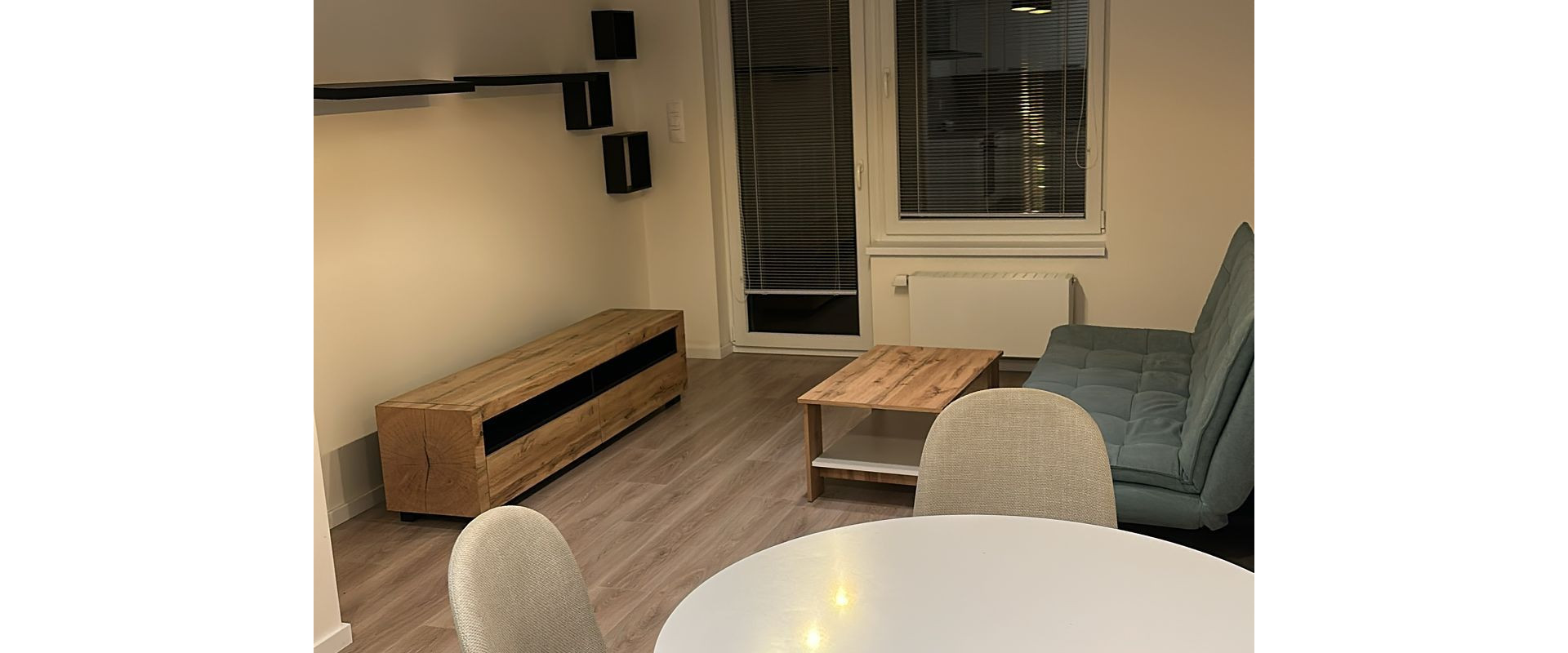 Moderný 2-izbový byt s 11 m² loggiou a parkovaním – BORY