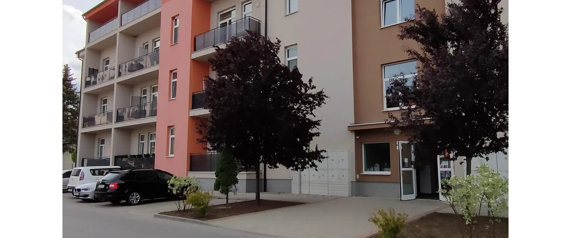 Nadštandardný zariadený 2-izbový byt v centre mesta