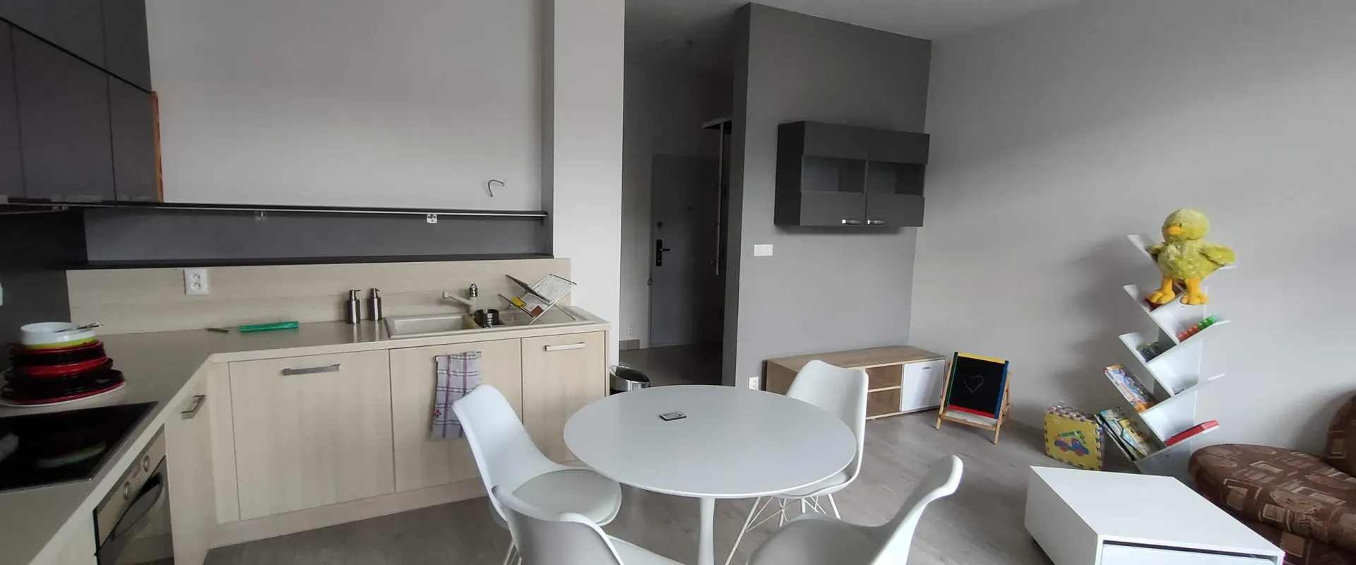 Nadštandardný zariadený 2-izbový byt v centre mesta
