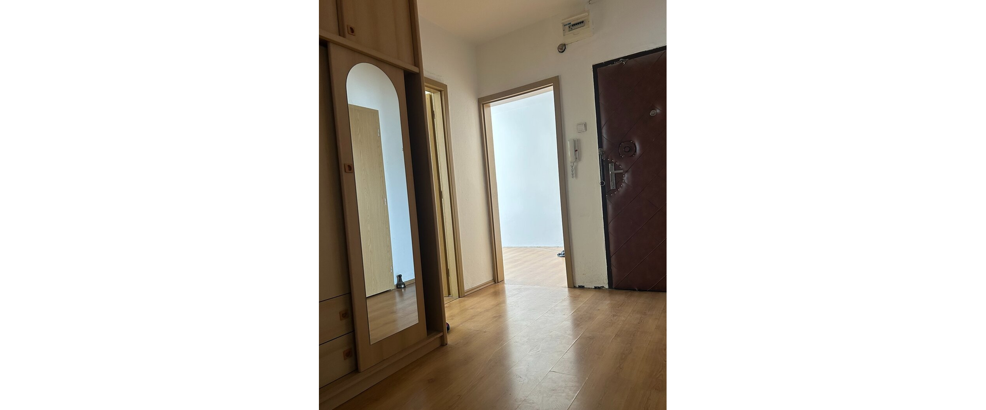Predaj 4 izb bytu s výbornou polohou, Dúbravka