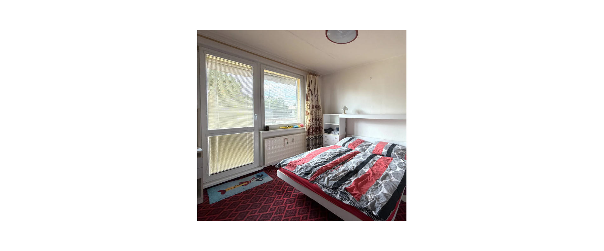 Priestranný 3-izbový byt s balkónom a skvelým potenciálom – Šurany (75,4 m²)