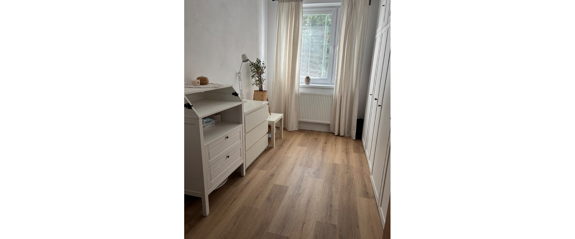 Prenájom: 3-izbový byt s 2 balkónmi a parkovaním – Kunerad