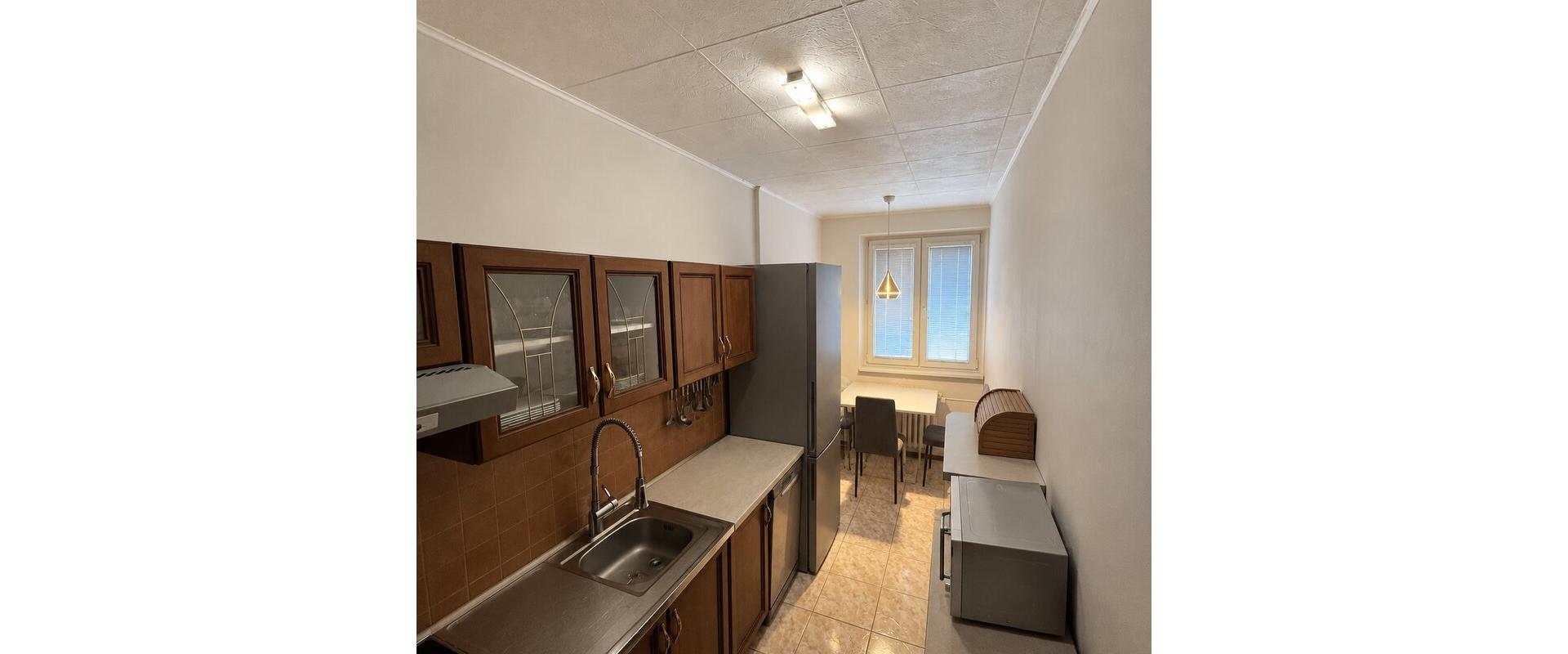 🏡 3-IZBOVÝ BYT S LOGGIOU V SRDCI SÍDLISKA KVP – HÚSKOVA, KOŠICE
