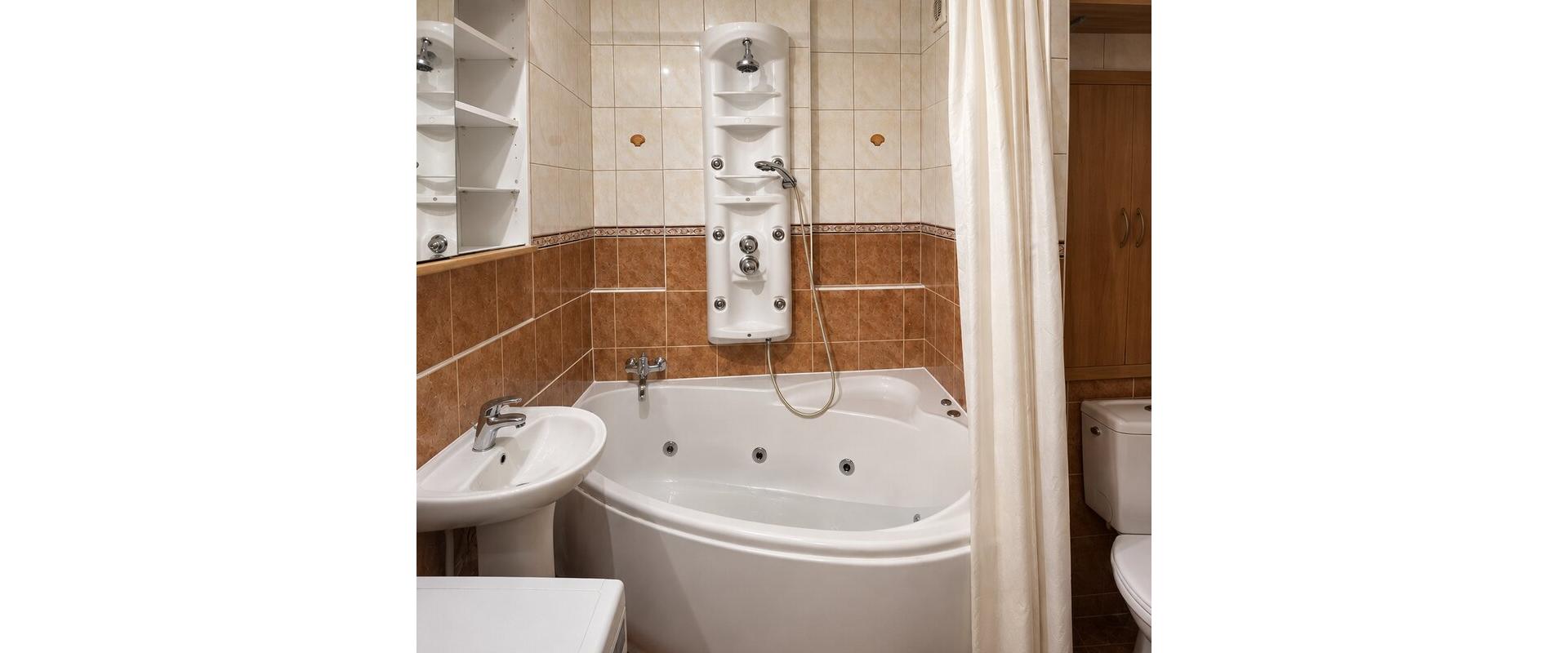 🏡 3-IZBOVÝ BYT S LOGGIOU V SRDCI SÍDLISKA KVP – HÚSKOVA, KOŠICE