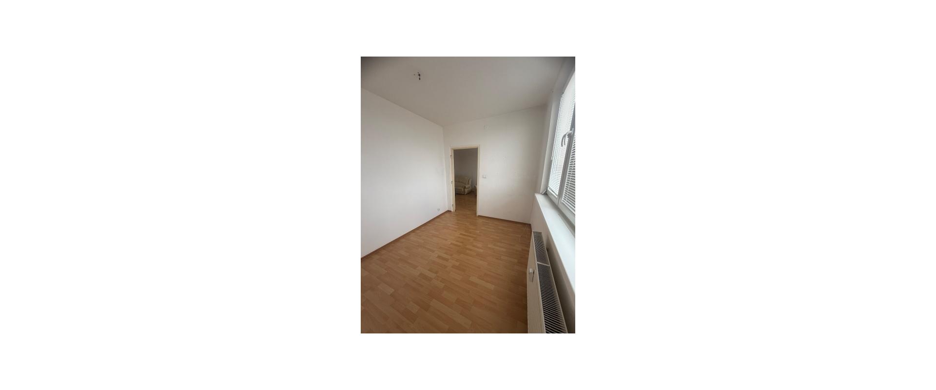 PREDAJ : 2-IZBOVÝ BYT S BALKÓNOM – MICHALOVCE,STRÁŇANY