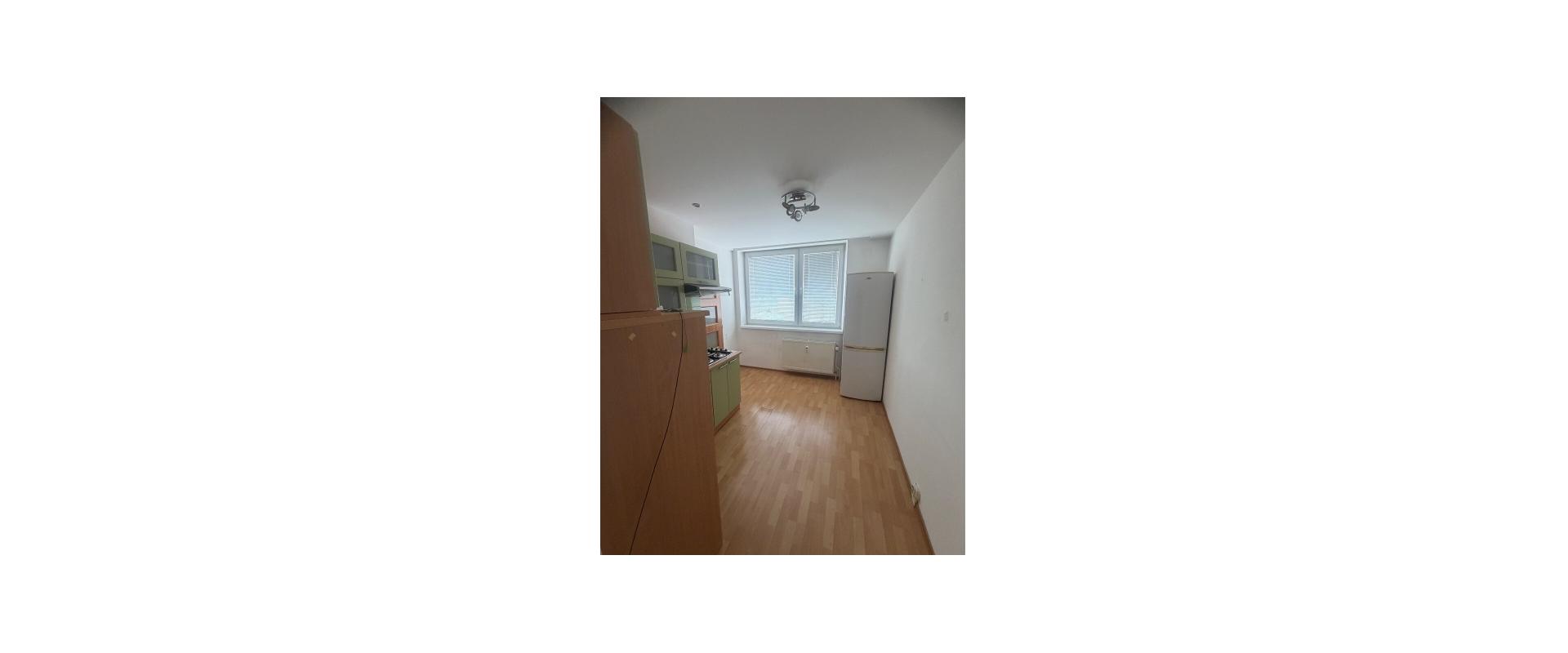 PREDAJ : 2-IZBOVÝ BYT S BALKÓNOM – MICHALOVCE,STRÁŇANY
