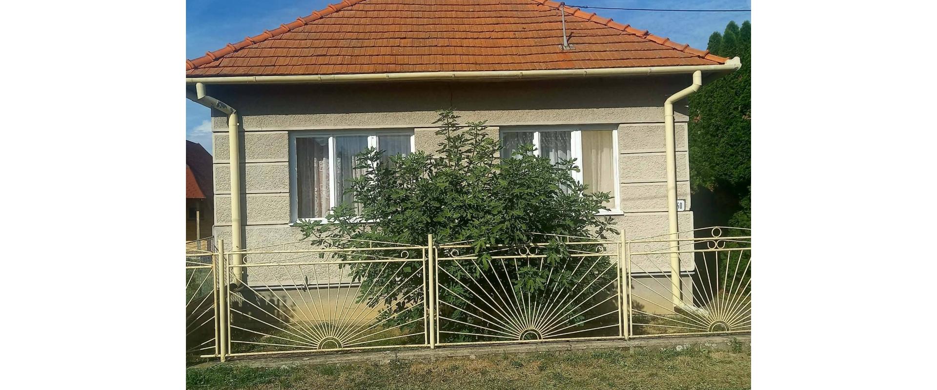 Rodinný dom na predaj – Nová Ves nad Žitavou