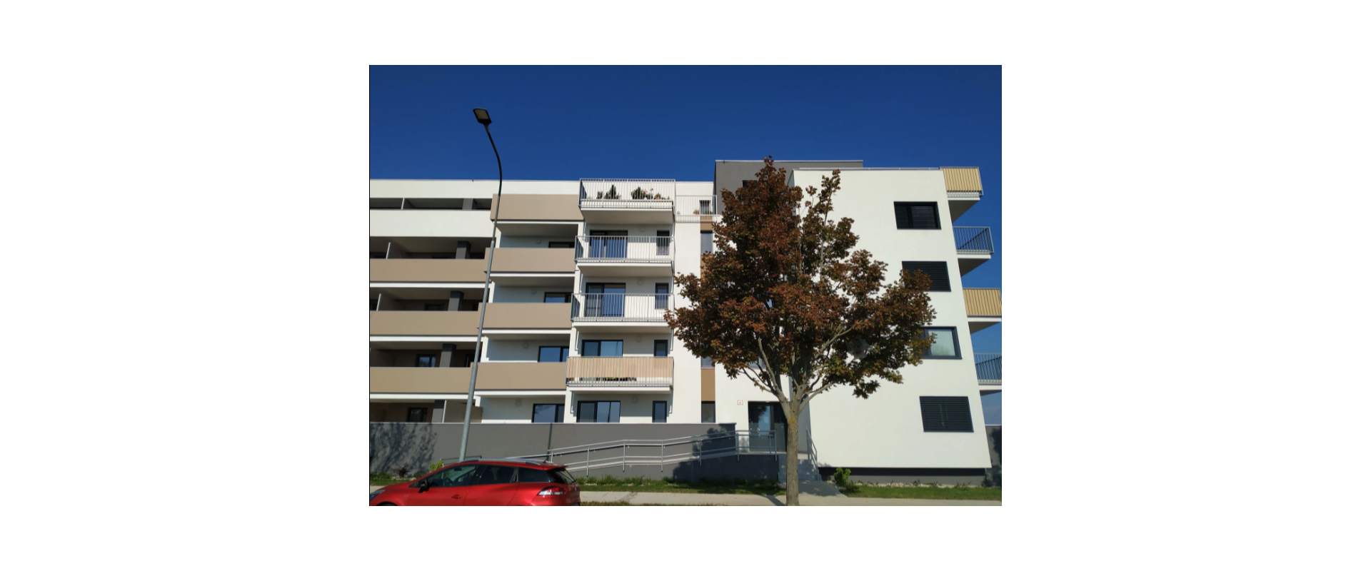Veľkometrážny, plne zariadený 2 izbový byt s balkónom v modernej novostavbe Panorama v lokalite Čermáň, Nitra