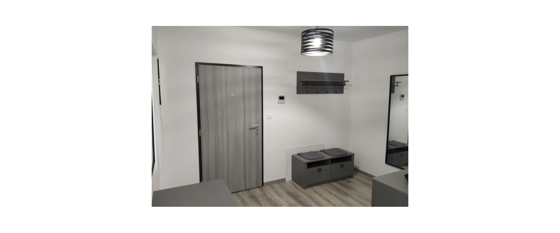 Veľkometrážny, plne zariadený 2 izbový byt s balkónom v modernej novostavbe Panorama v lokalite Čermáň, Nitra