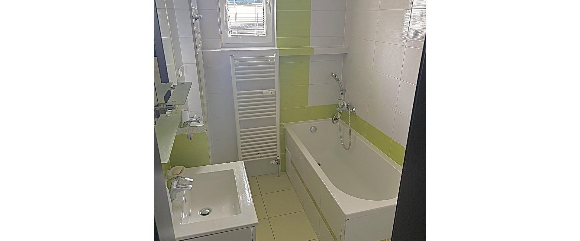 Na PRENÁJOM 3 izbový byt, Poprad, západ