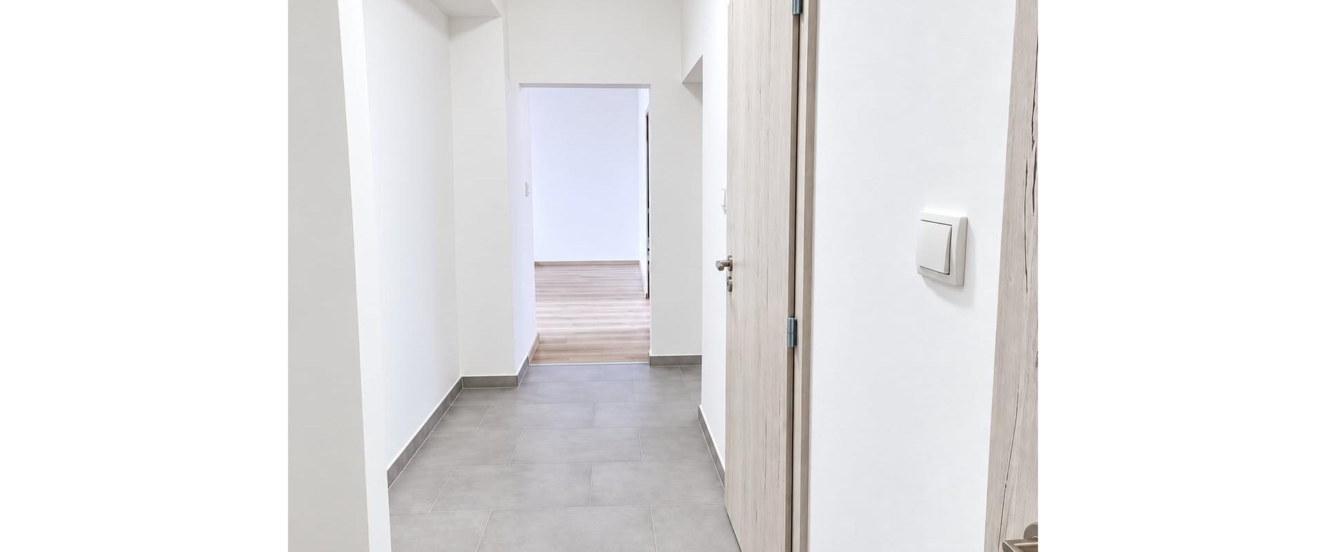 Zrekonštruovaný 2-izbový byt v centre Spišskej Novej Vsi