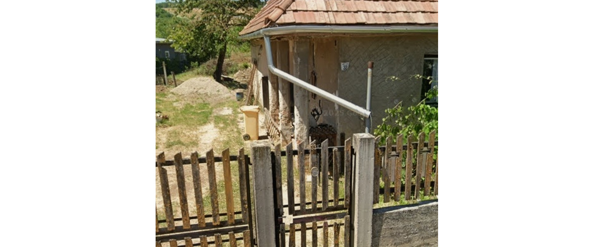 Starší rodinný dom 20 min od Košíc s veľkým pozemkom