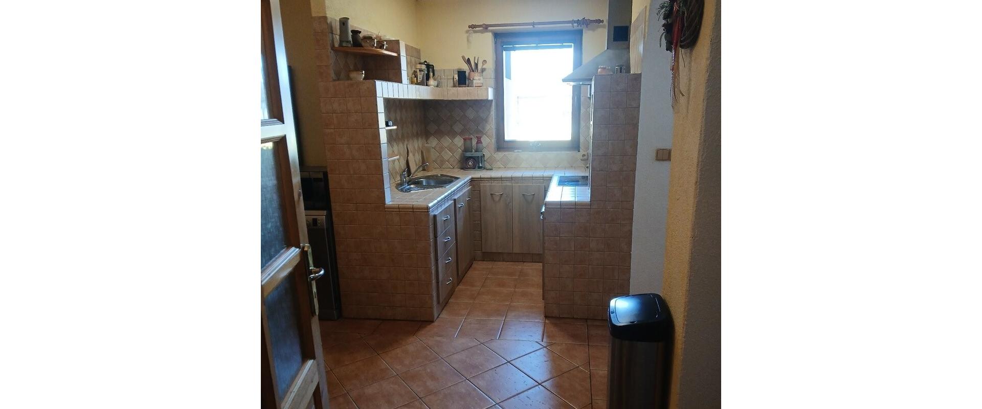 3-IZBOVÝ BYT S VEĽKOU TERASOU a klimatizáciou na prenájom.
