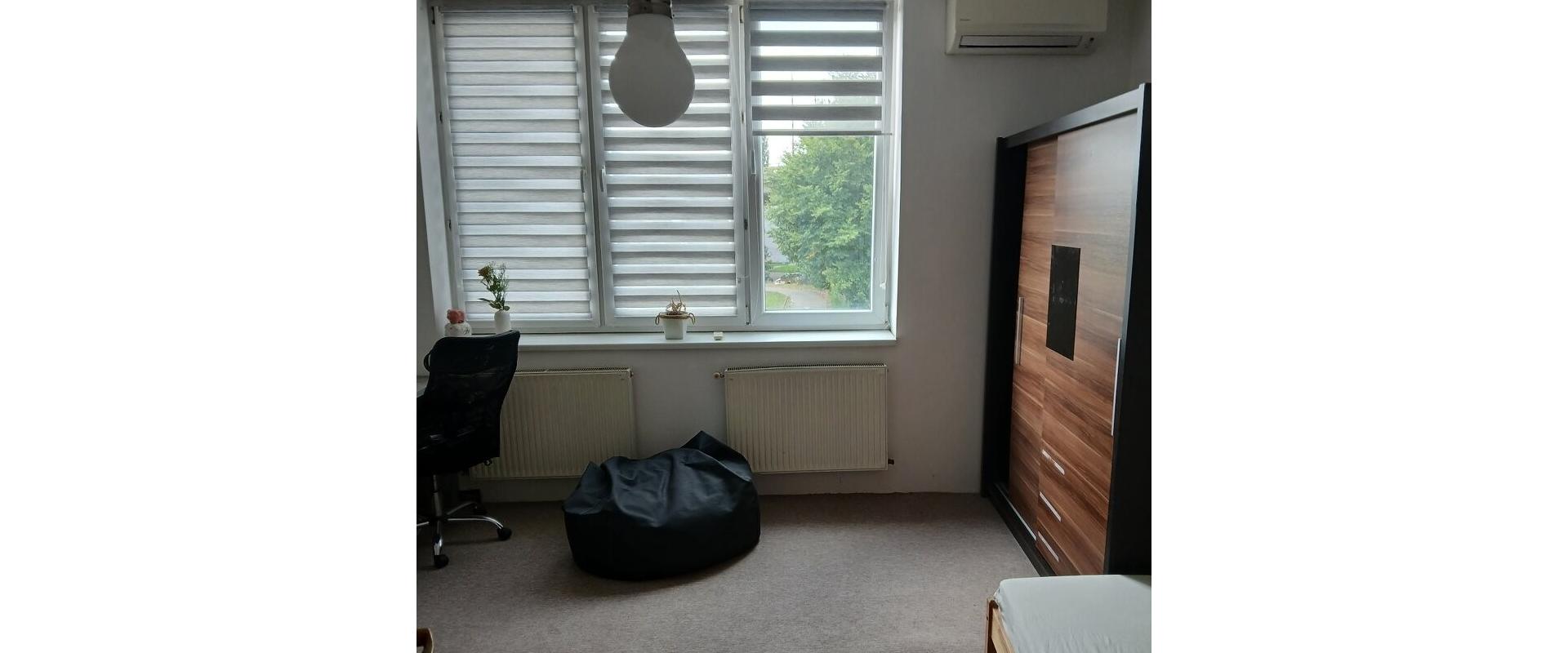 3-IZBOVÝ BYT S VEĽKOU TERASOU a klimatizáciou na prenájom.
