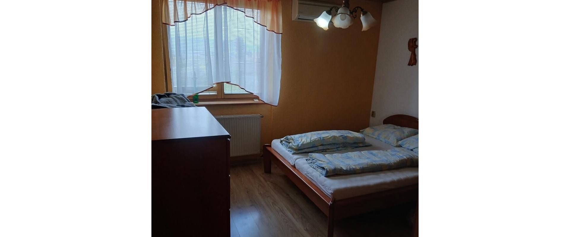 3-IZBOVÝ BYT S VEĽKOU TERASOU a klimatizáciou na prenájom.