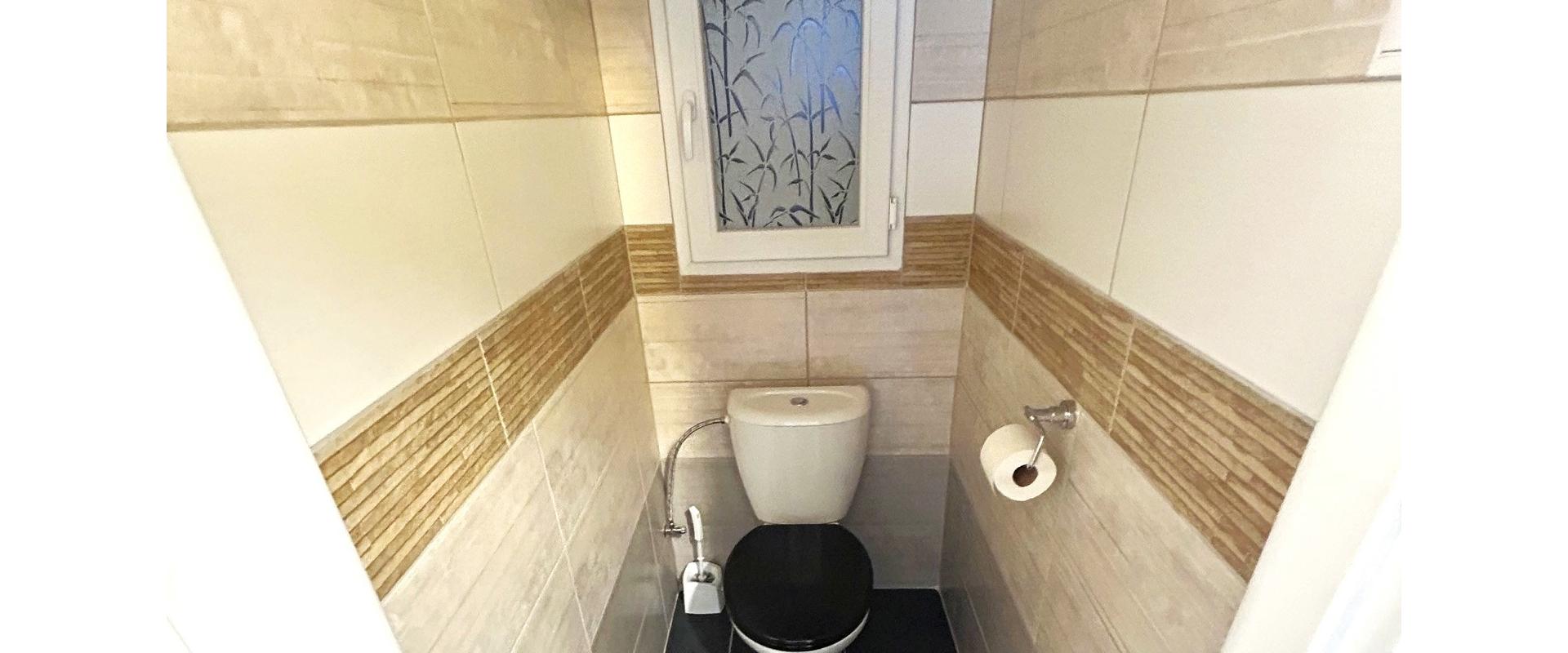 PRIESTRANNÝ 3-IZBOVÝ BYT 90 m² s 2 x loggiou