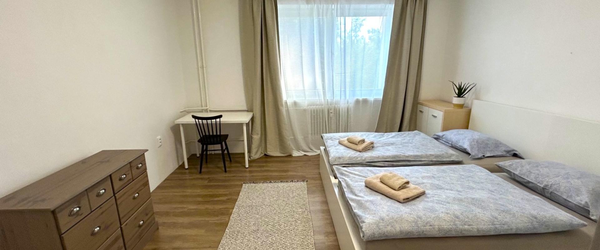 PRIESTRANNÝ 3-IZBOVÝ BYT 90 m² s 2 x loggiou